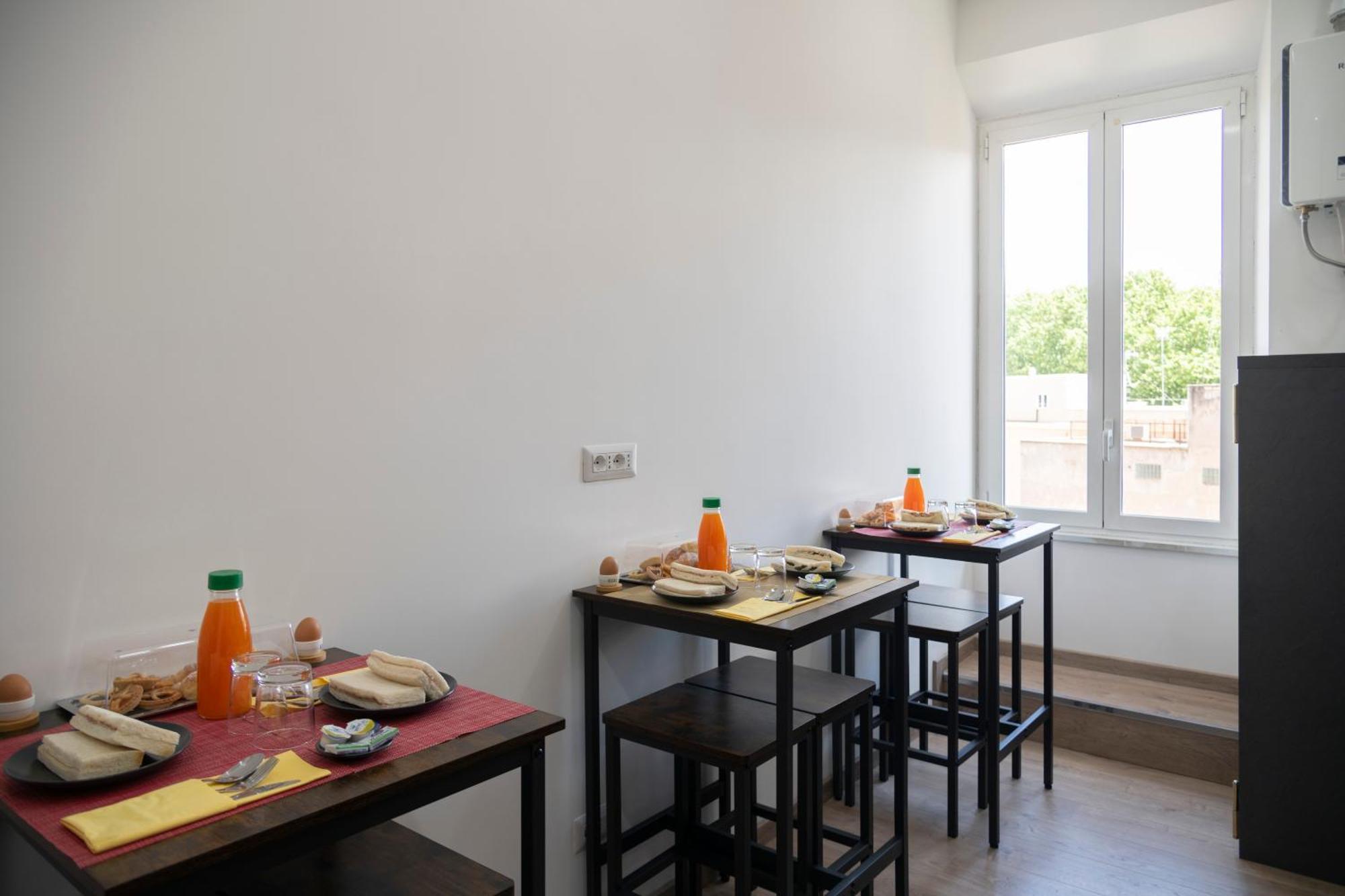 Trastevere New Luxury Rooms Rome Exterior photo