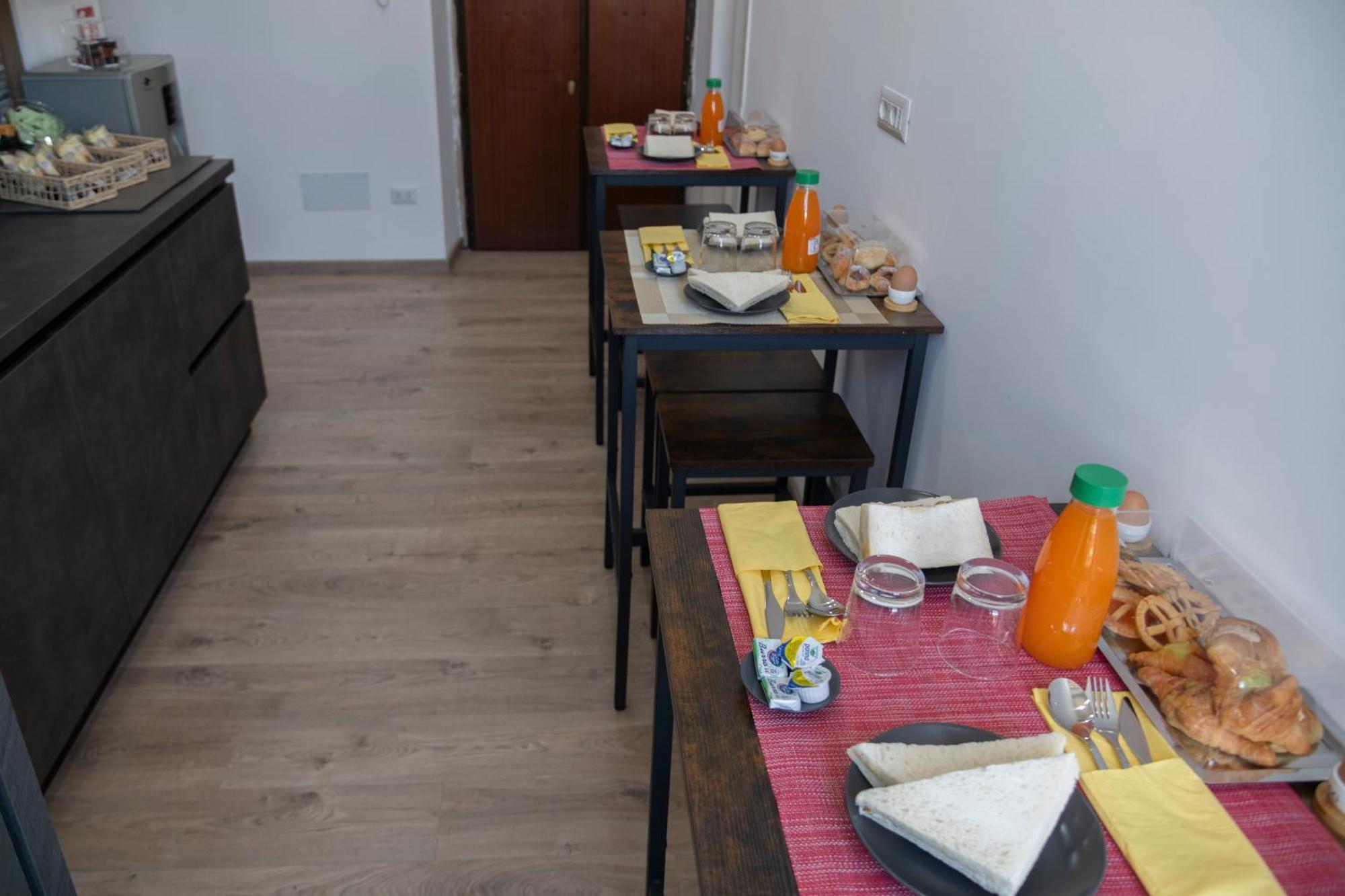 Trastevere New Luxury Rooms Rome Exterior photo